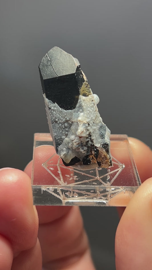 SMOKY QUARTZ WITH CHALCEDONY